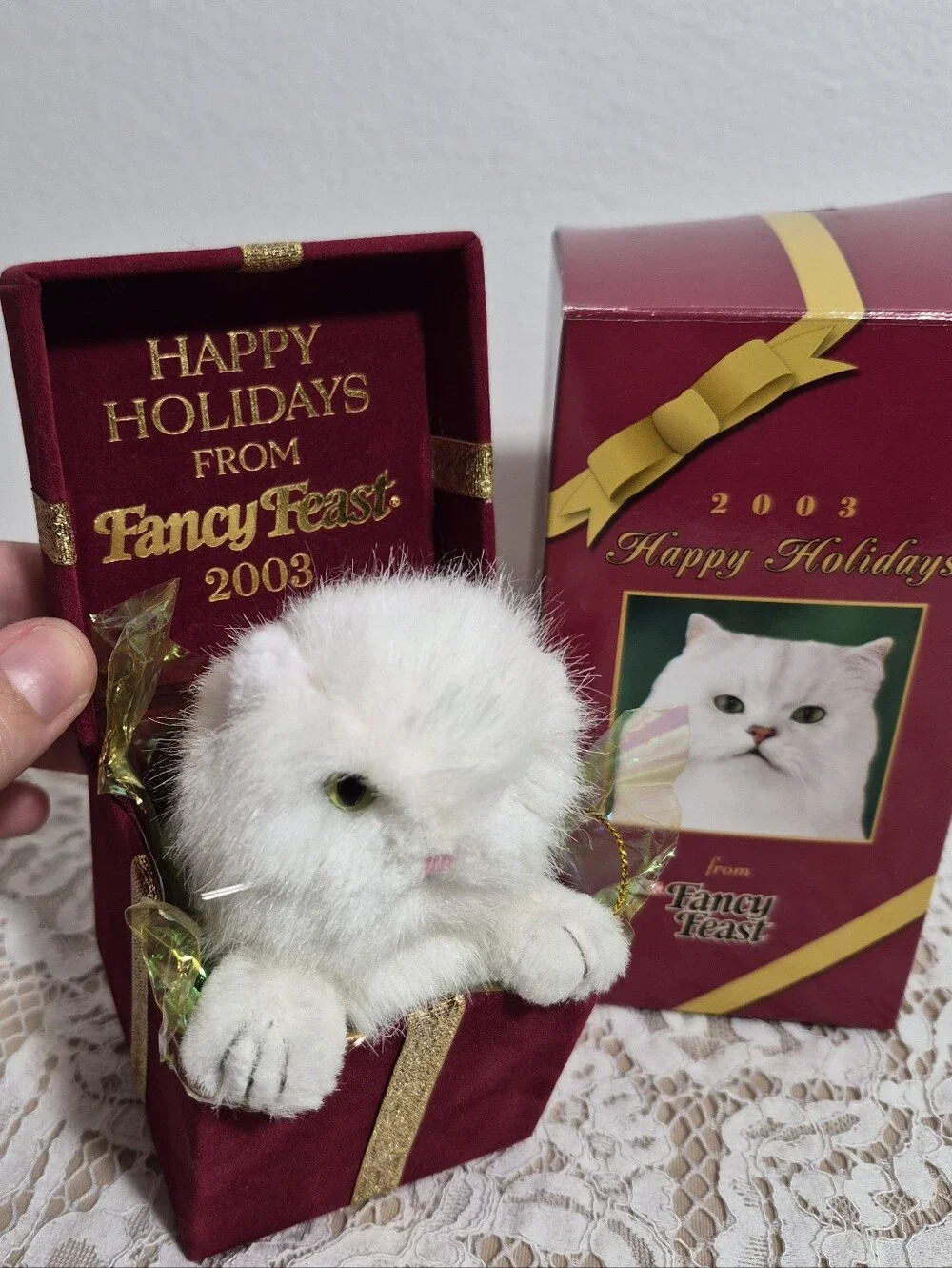 2003 Fancy Feast Ornament